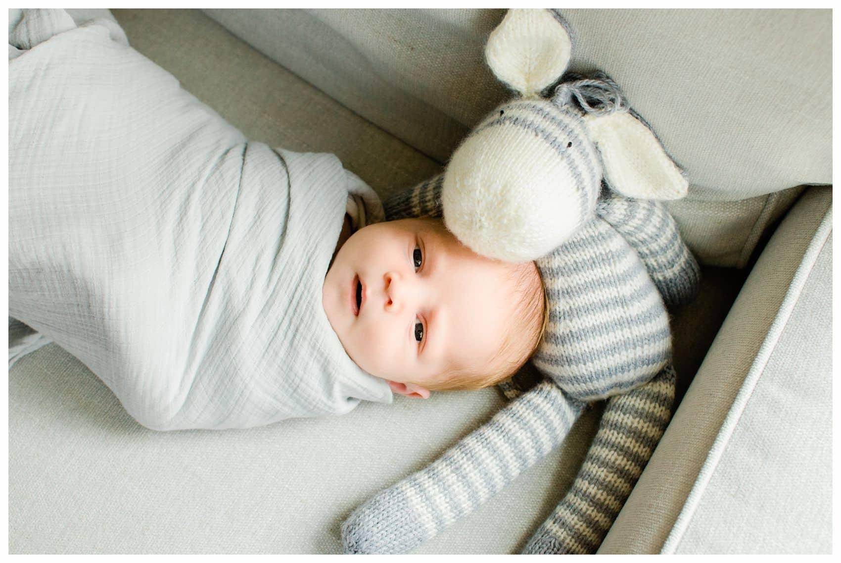 choosing newborn photographer_1714.jpg